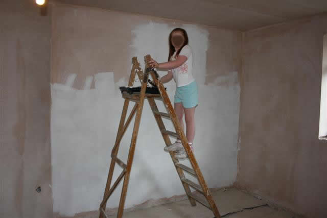 Scarlett Painting room